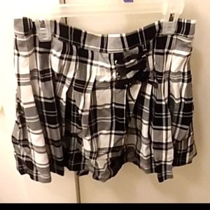 Justice skirt size 18/20